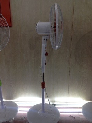 【2014年夏季時(shí)尚落地扇 簡約時(shí)尚】價(jià)格,廠家,圖片,電風(fēng)扇/電扇,慈溪市和美電器廠-